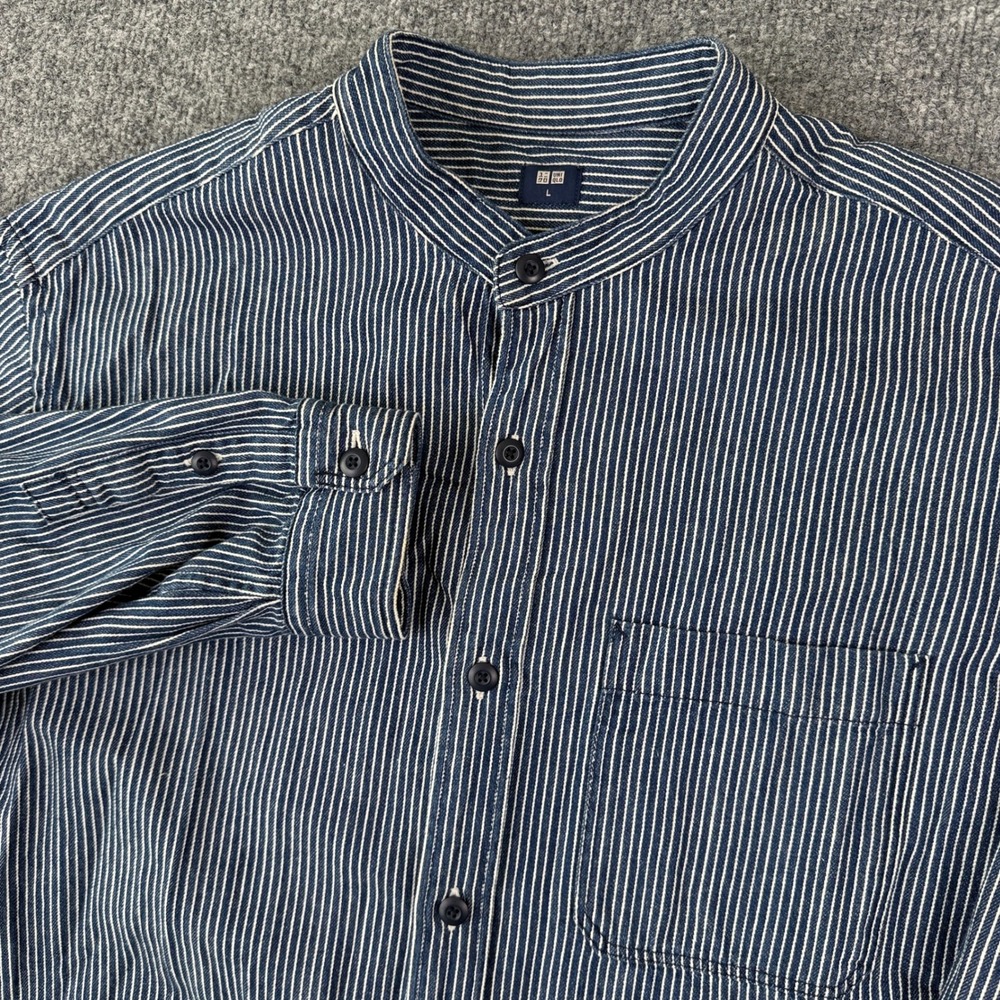 Uniqlo Shirt Mens L Blue White Hickory Stripe Denim Work Utility Button Up